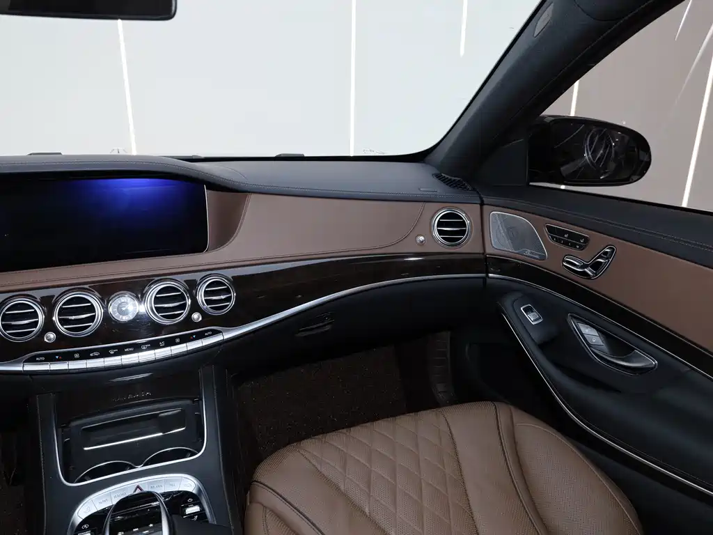 Mercedes-Benz Maybach S-Class 2018 — фото 24