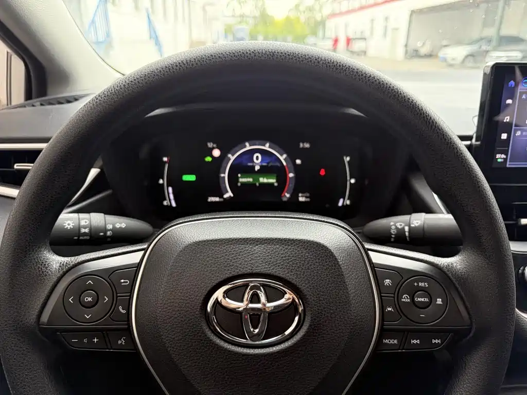 Toyota Corolla 2024 — фото 16