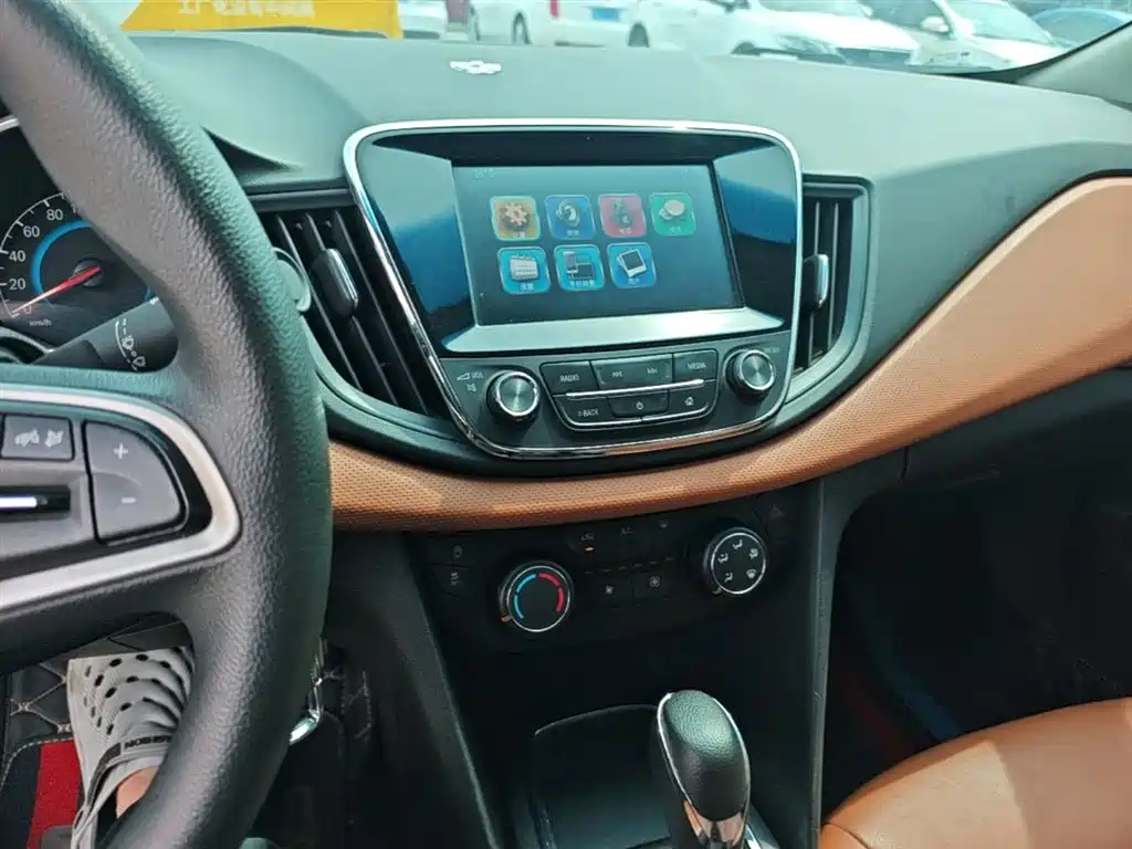 Chevrolet Cavalier 2016 — фото 13