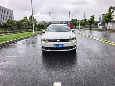 Volkswagen Sagitar 2013