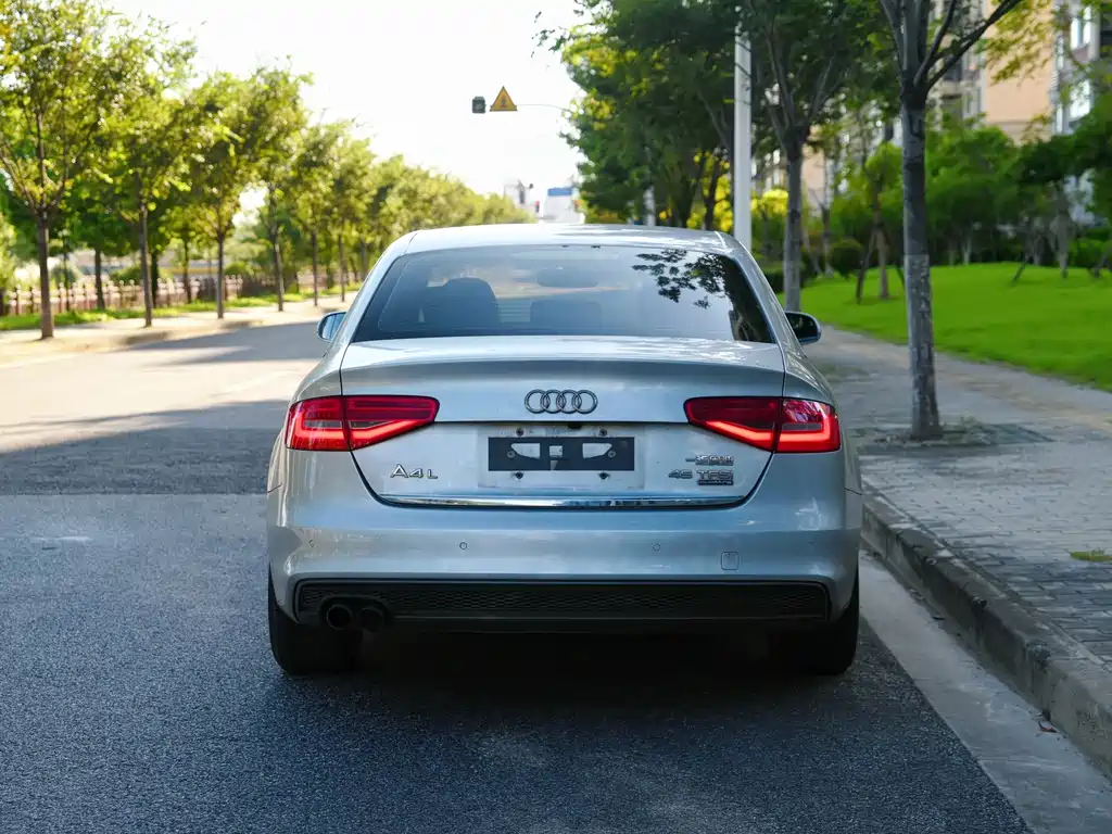 Audi A4L 2016 — фото 5