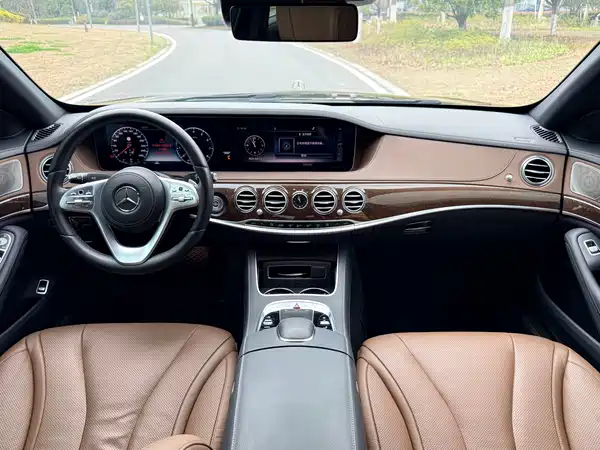 Mercedes-Benz S-Class 2021