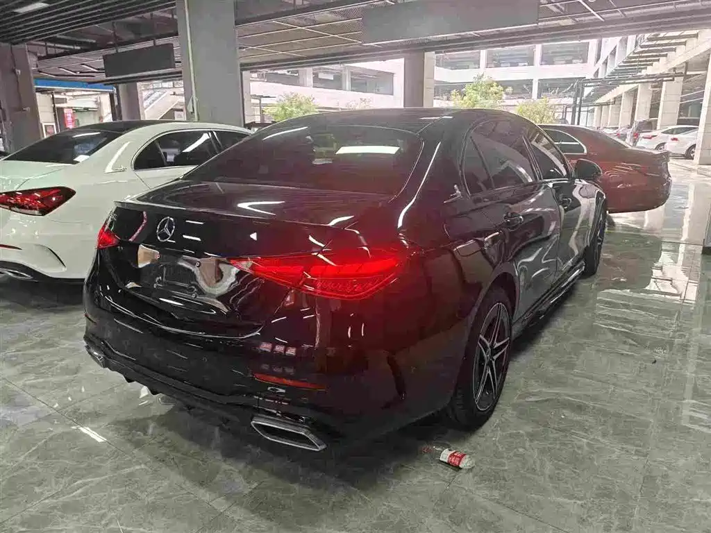 Mercedes-Benz C-Class 2024