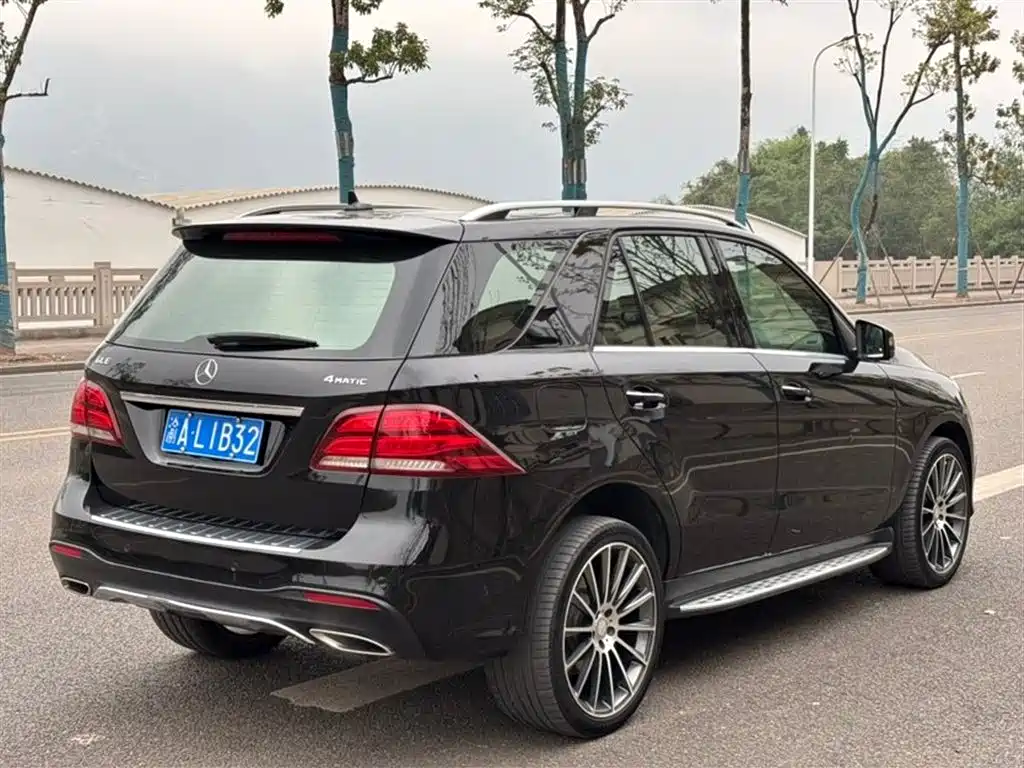 Mercedes-Benz GLE 2017 — фото 5