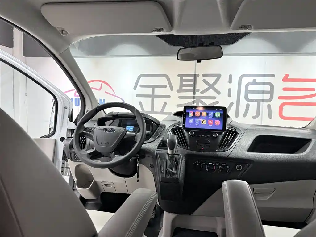Ford Tourneo 2021 — фото 13