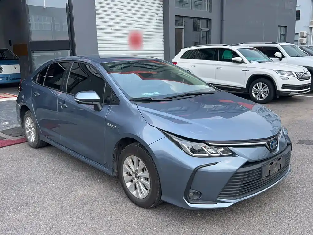 Toyota Corolla 2021 — фото 10