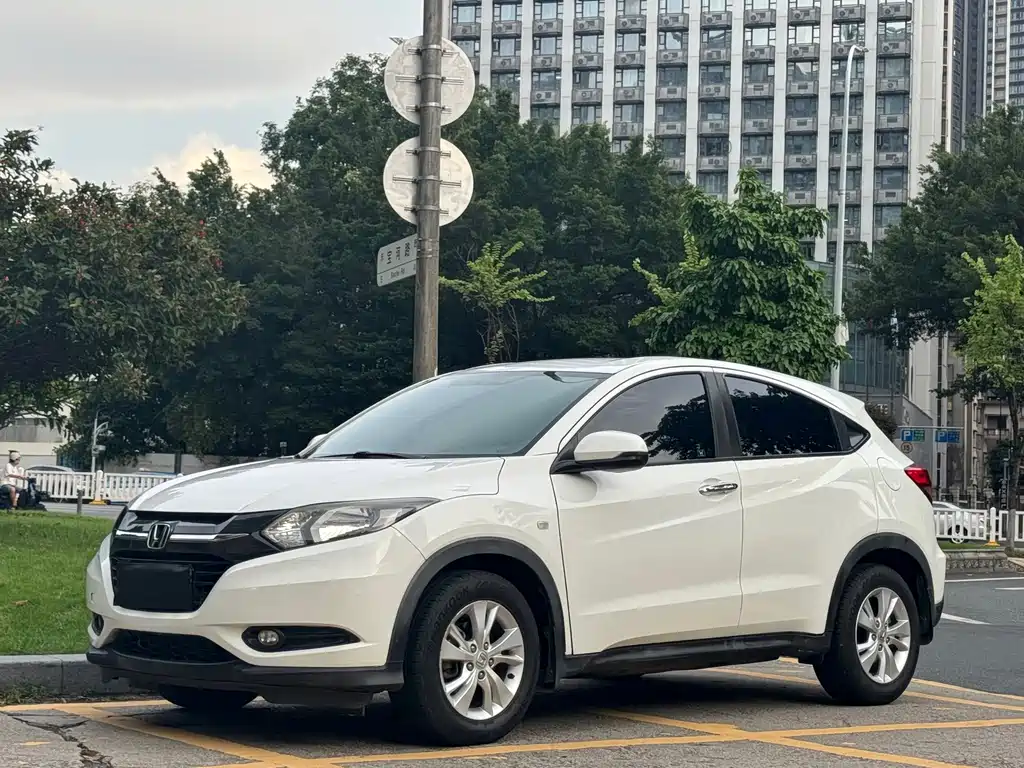 Honda Vezel 2015