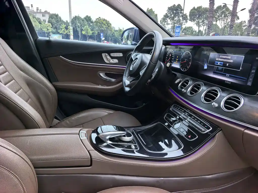 Mercedes-Benz E-Class 2017 — фото 11
