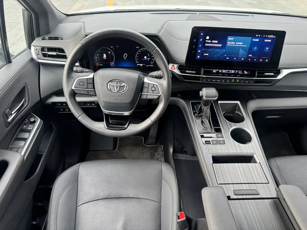 Toyota Sienna 2022 — фото 16
