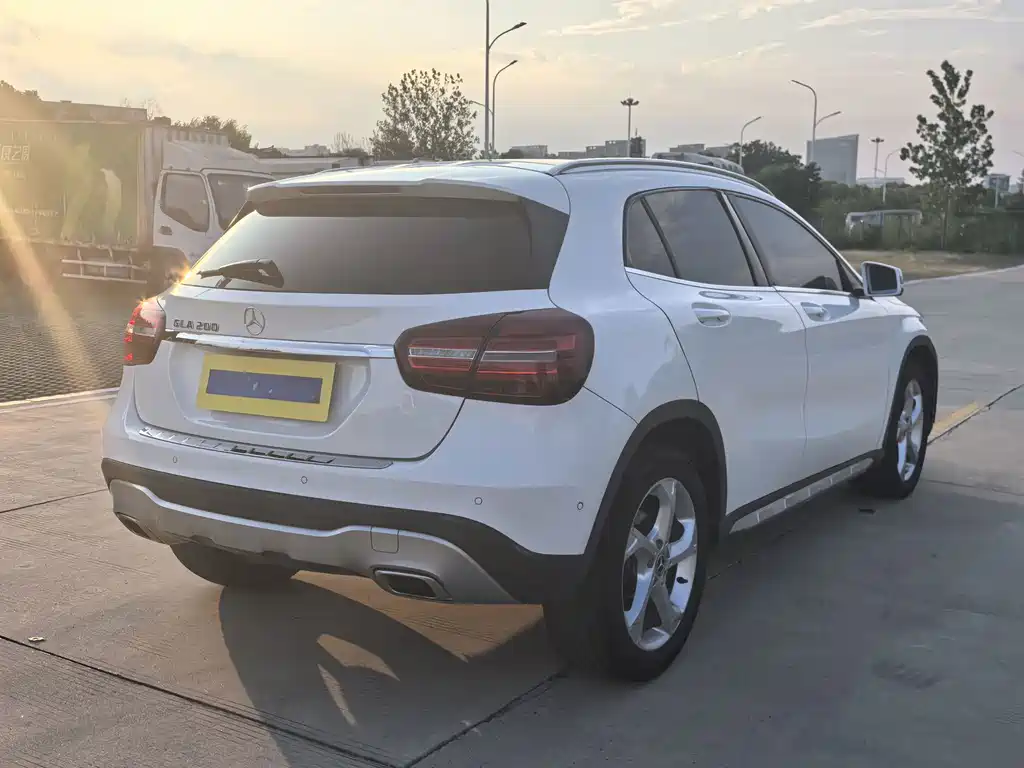 Mercedes-Benz GLA 2018 — фото 9
