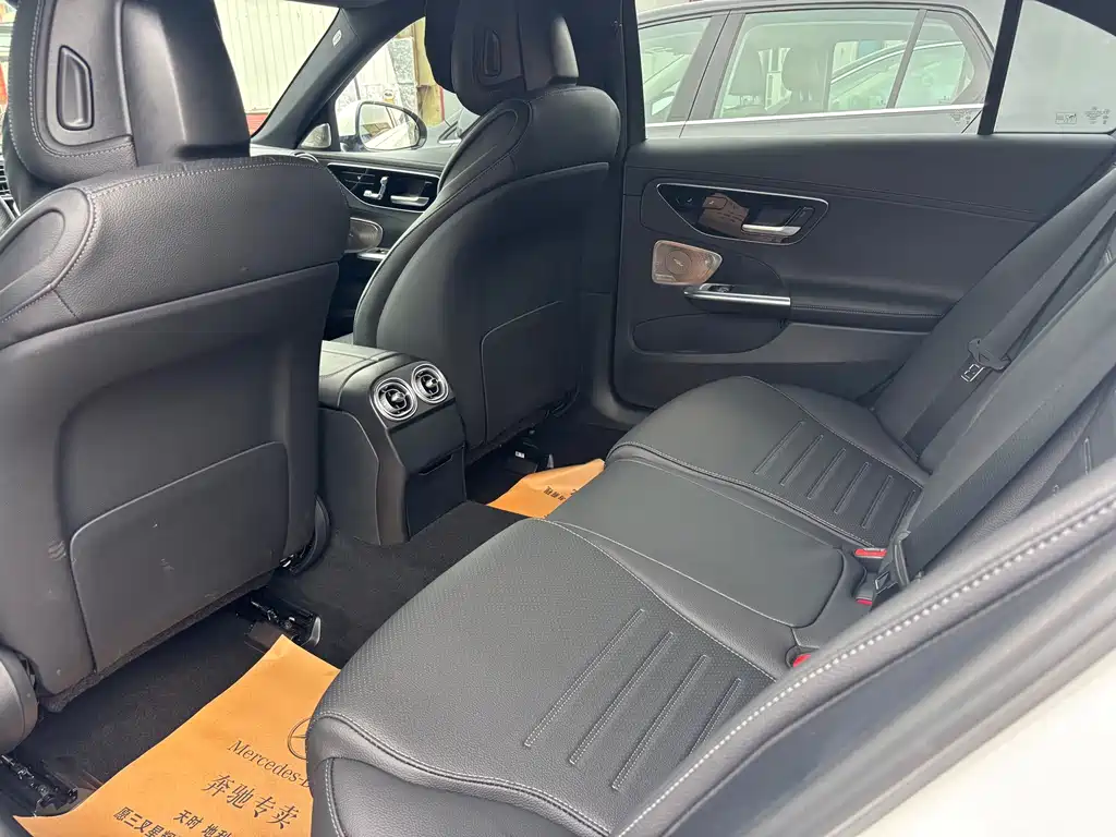 Mercedes-Benz C-Class 2023