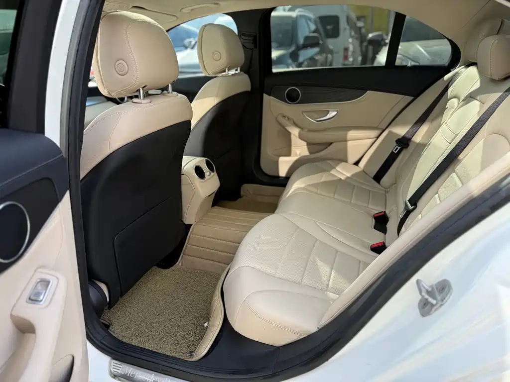 Mercedes-Benz C-Class 2015 — фото 13