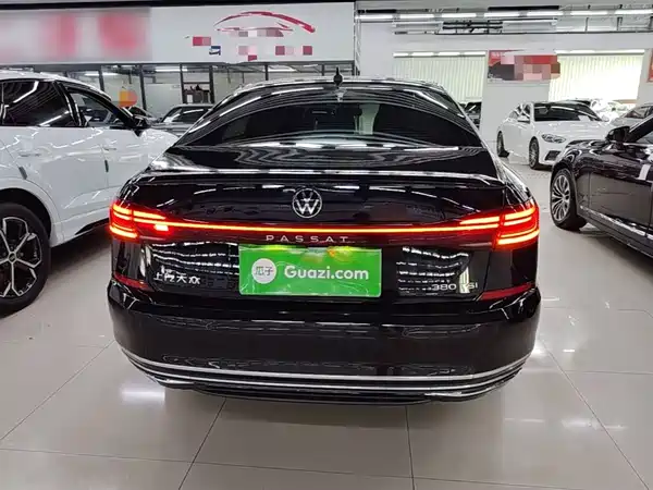 Volkswagen Passat 2024