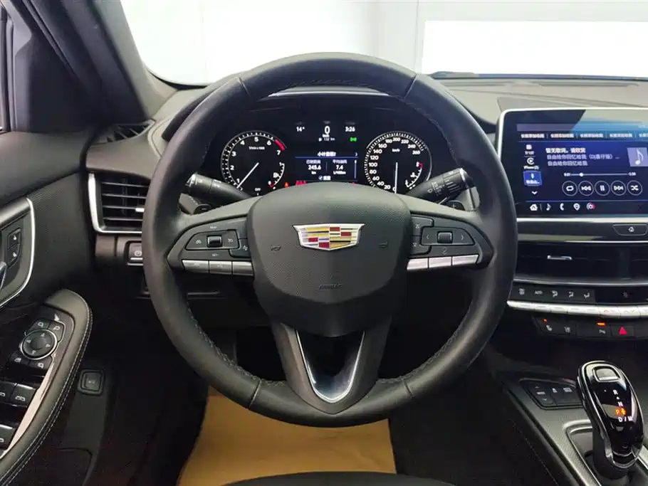 Cadillac CT5 2022 — фото 15
