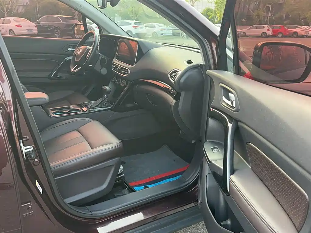 GAC Motor Trumpchi GS4 2019 — фото 18