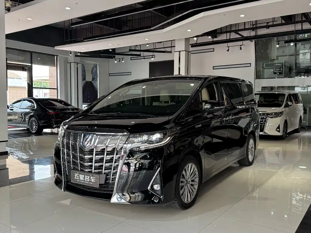 Toyota Alphard 2020 — фото 1