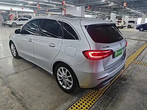 Mercedes-Benz B-Class 2020