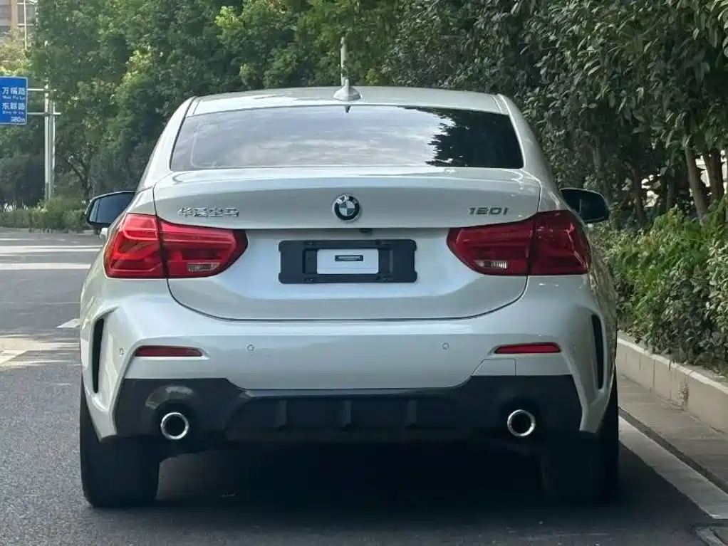 BMW 1 Series 2019
