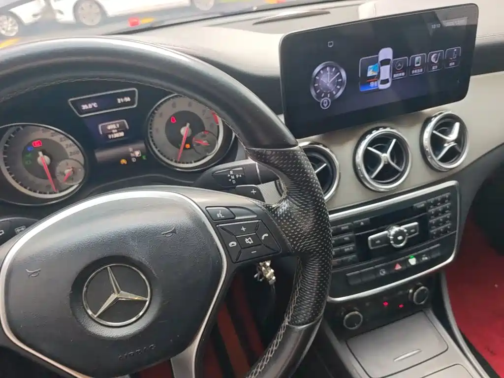 Mercedes-Benz GLA 2016 — фото 14