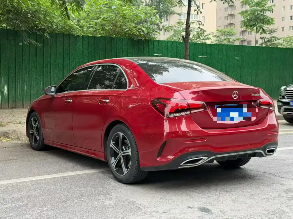 Mercedes-Benz A-Class 2022 — фото 7