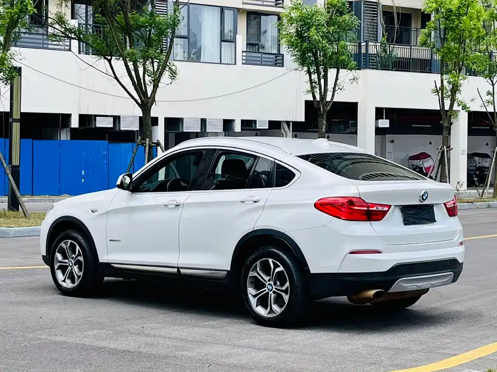 BMW X4 2015 — фото 7