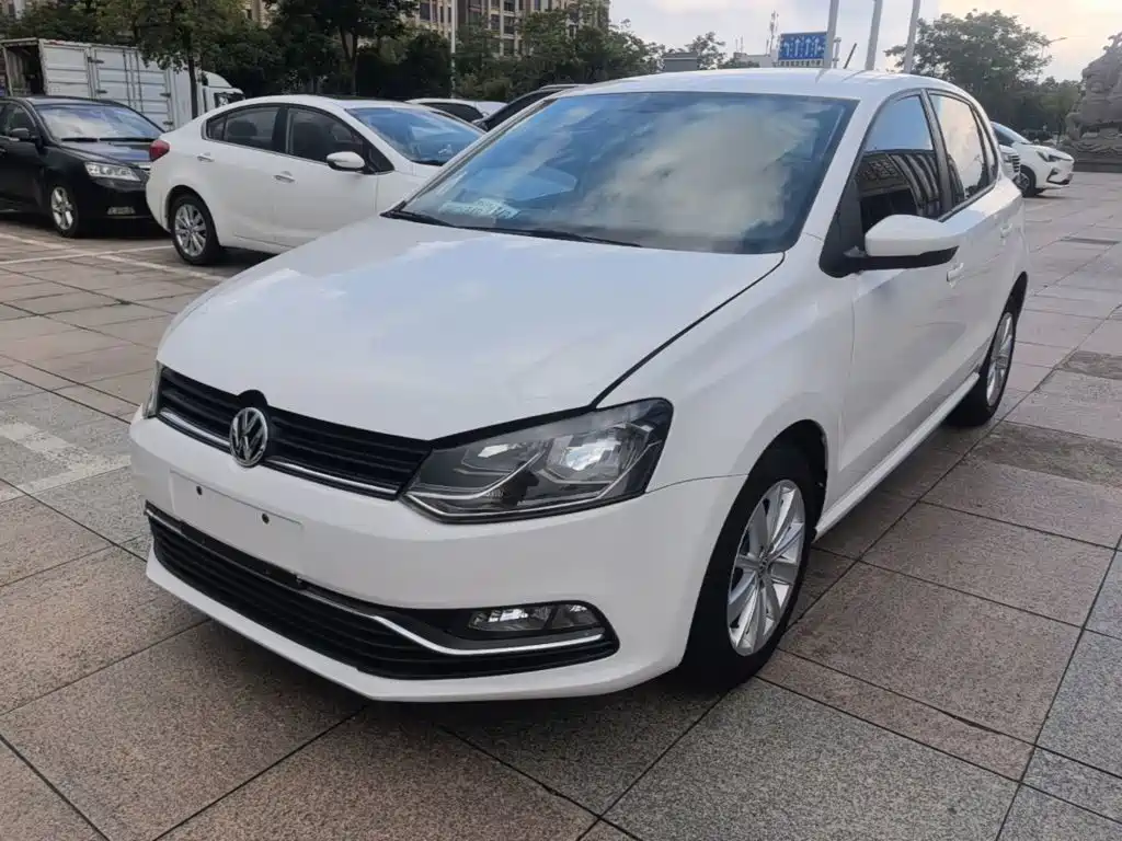 Volkswagen Polo 2015