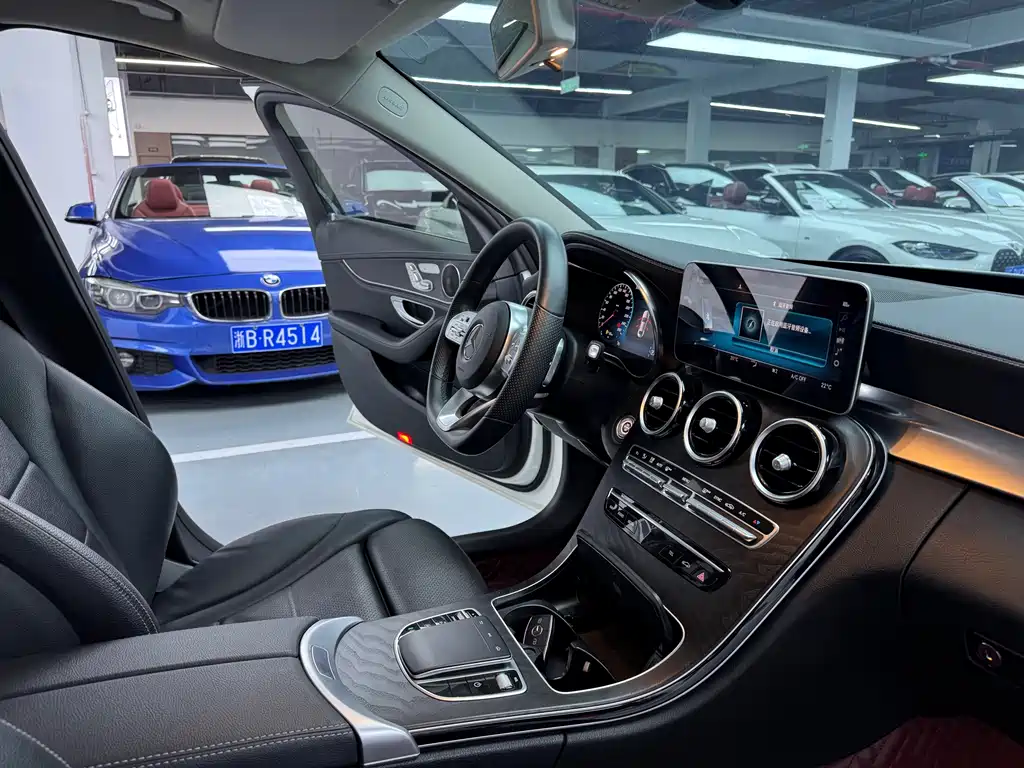 Mercedes-Benz C-Class 2020 — фото 14