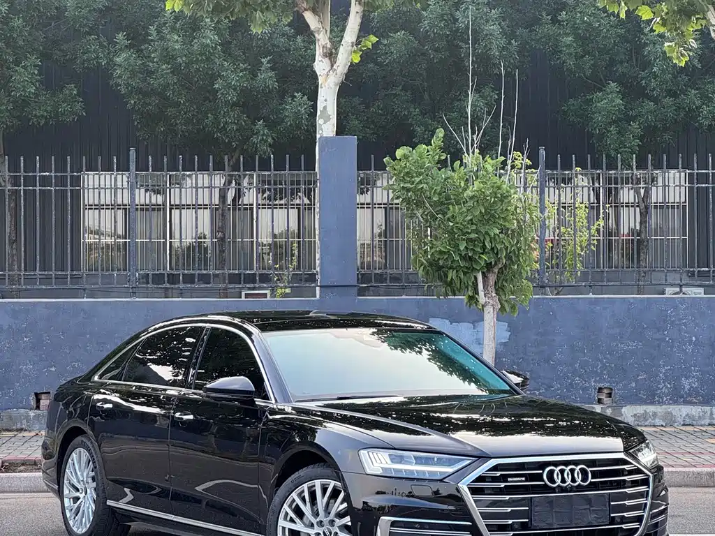 Audi A8 2022