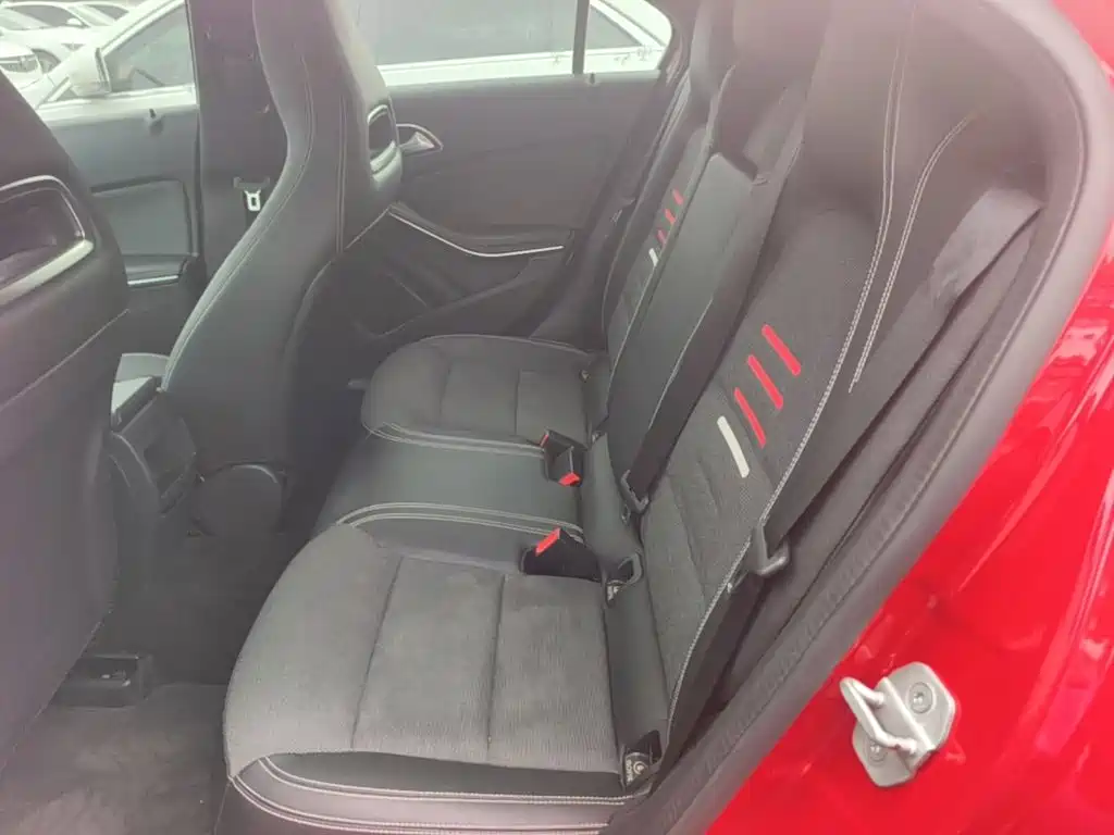 Mercedes-Benz A-Class 2017 — фото 17