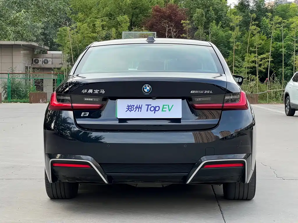 BMW i3 2022