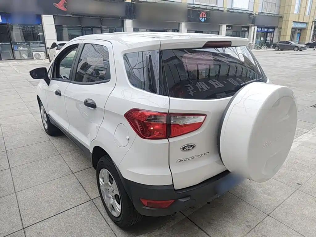 Ford EcoSport 2017 — фото 5