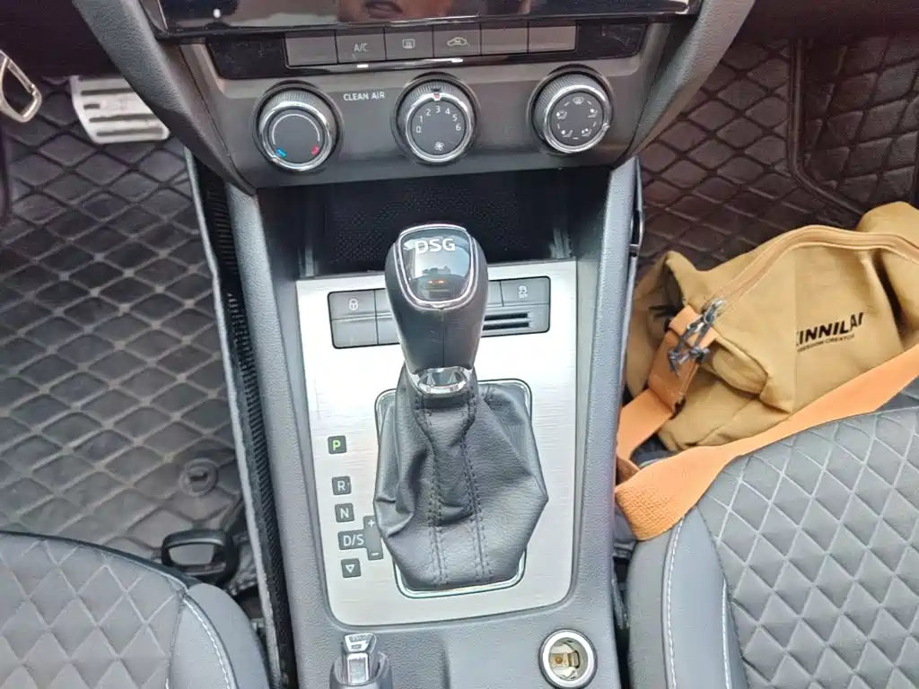 Skoda Octavia 2018 — фото 14