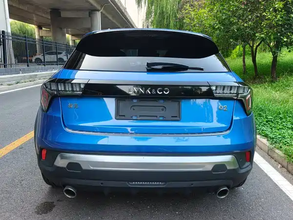 Lynk & Co 02 2020