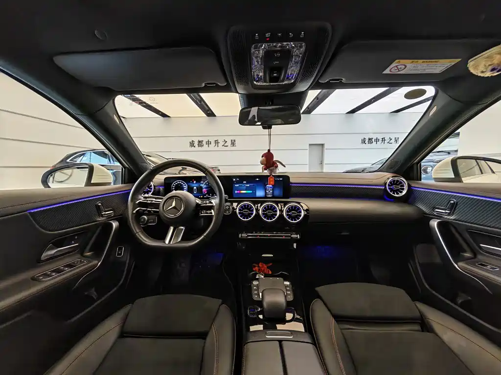 Mercedes-Benz A-Class 2023 — фото 12