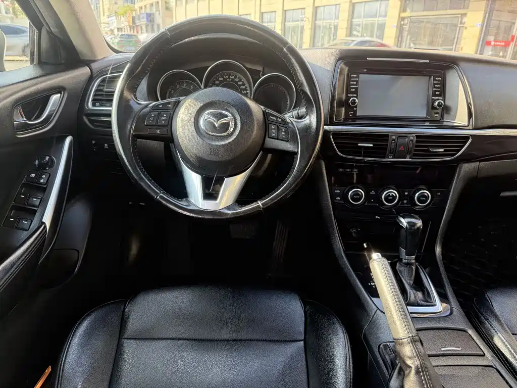 Mazda Atenza 2015 — фото 10