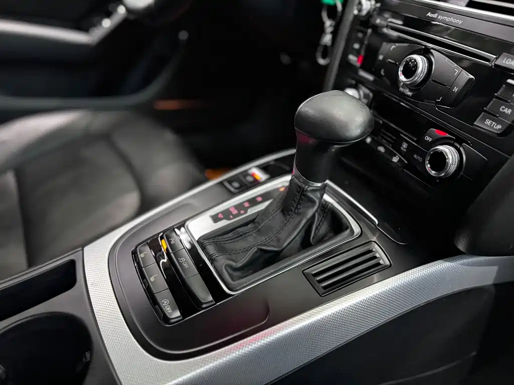 Audi A4L 2015 — фото 29