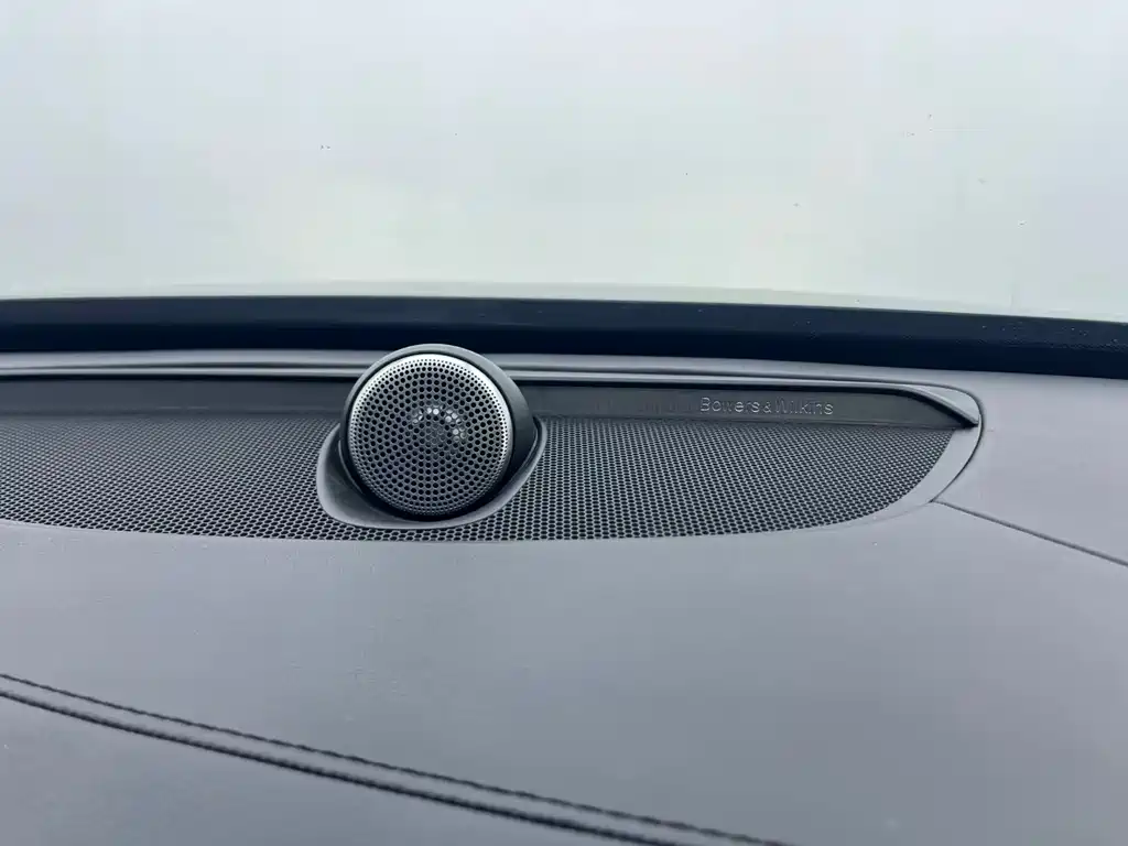 Volvo XC90 2017 — фото 21