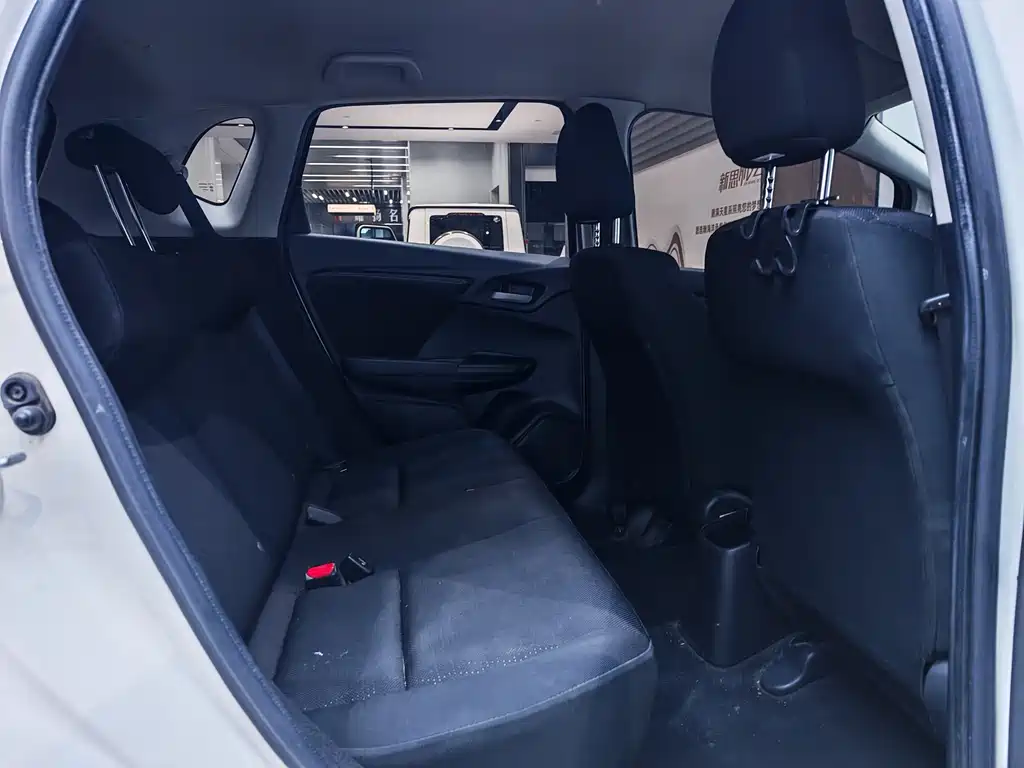 Honda Fit 2018 — фото 13