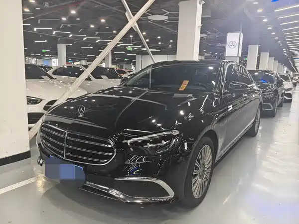 Mercedes-Benz E-Class 2022