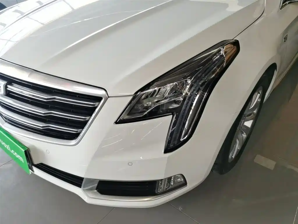 Cadillac XTS 2018 — фото 24