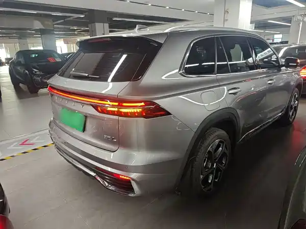 Geely Xingyue L 2025