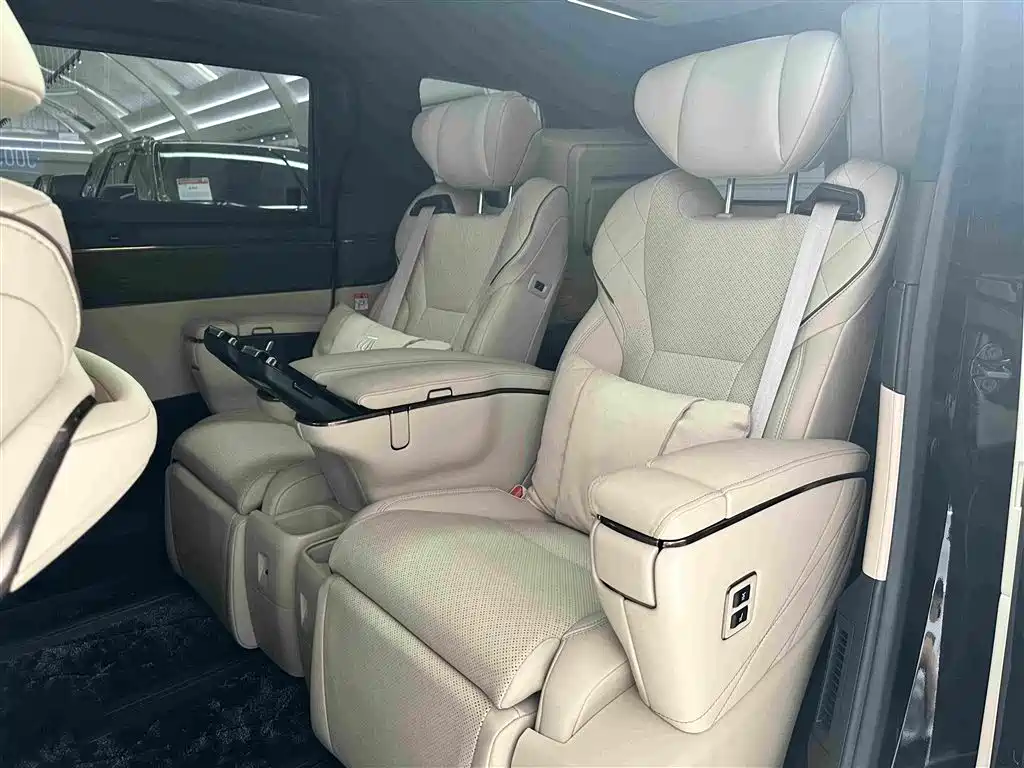 Toyota Vellfire 2025 — фото 26