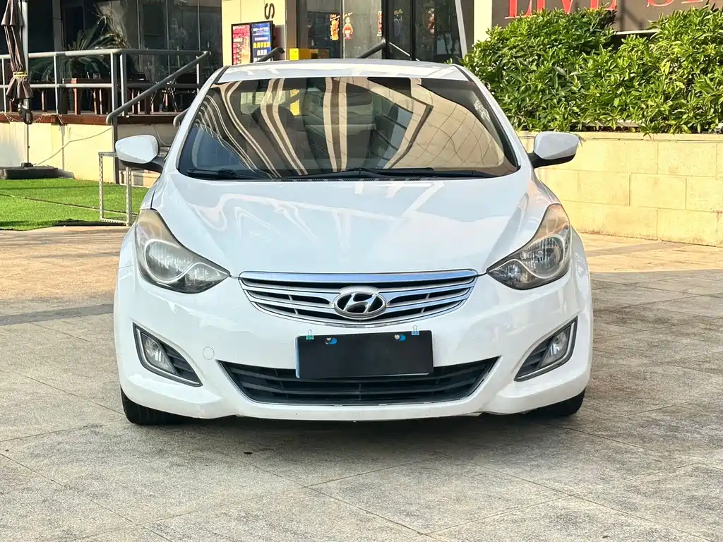Hyundai Elantra 2014