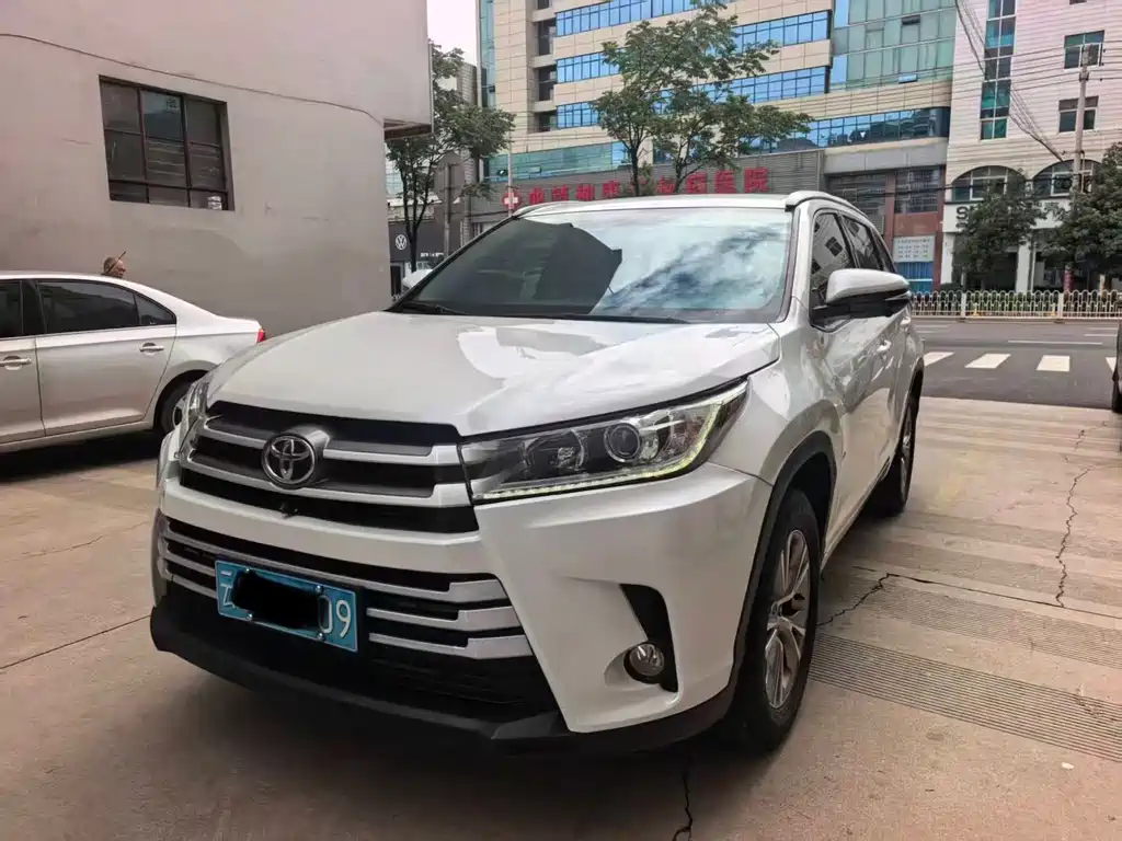 Toyota Highlander 2021