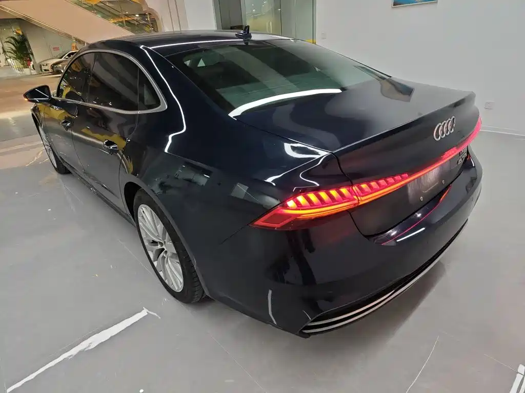 Audi A7L 2023 — фото 21