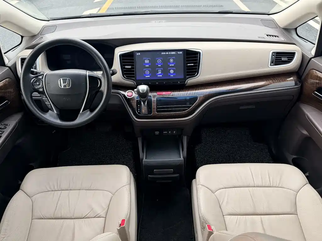 Honda Odyssey 2017 — фото 7