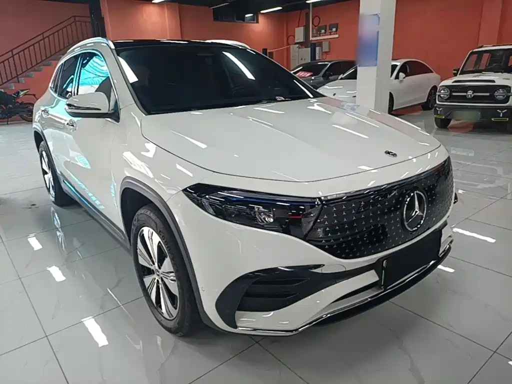 Mercedes-Benz EQA 2024