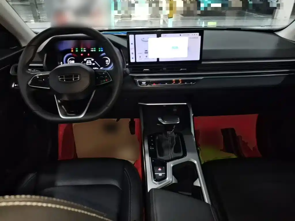 Geely Emgrand 2023