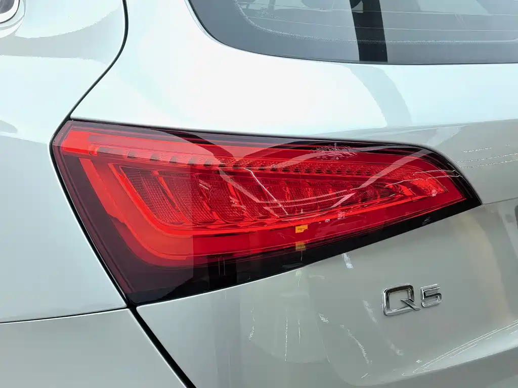 Audi Q5 2016 — фото 15