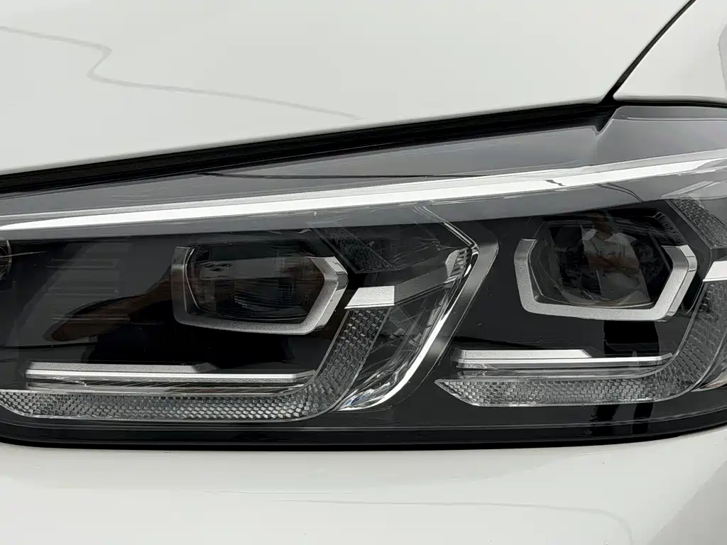 BMW iX3 2023